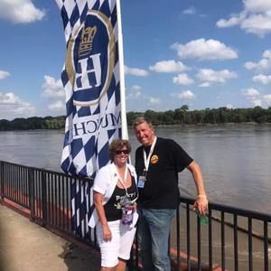 Meet your Posher, Carla